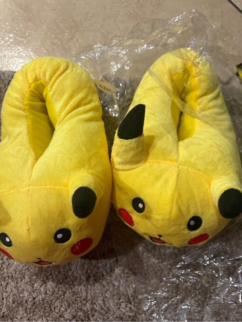 KIDS Pokemon Pikachu Plush Slip On Slippers House Shoes big kids 6-8